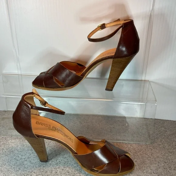 brass plum shoes Shoes Vintage 8s Brass Plum Shoes Size